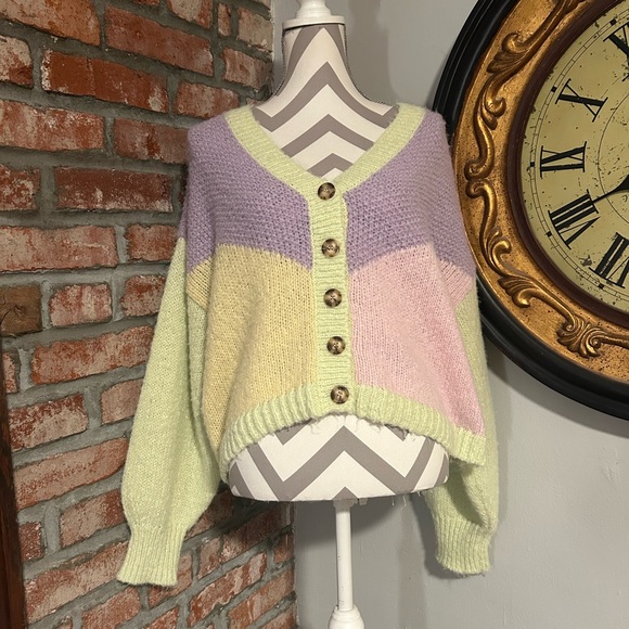 ASOS • Pastel Colorblock Cardigan - Picture 2 of 6